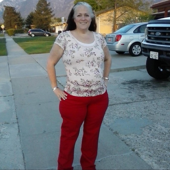 Meet your Posher, Kate - Picture 10 of 16